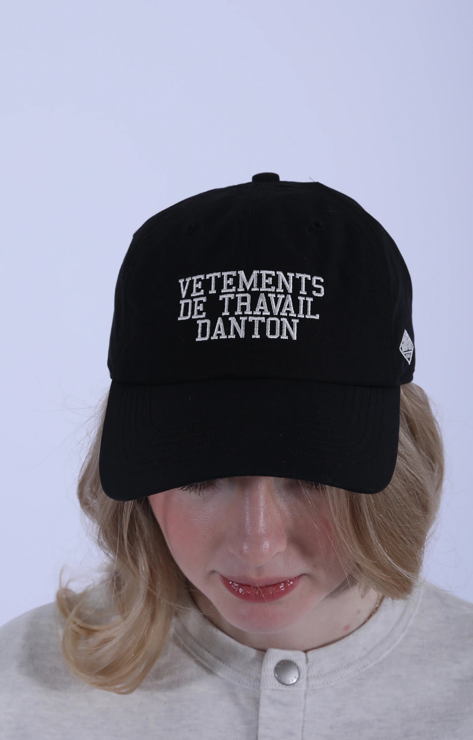 6P Logo Cap Black(White)