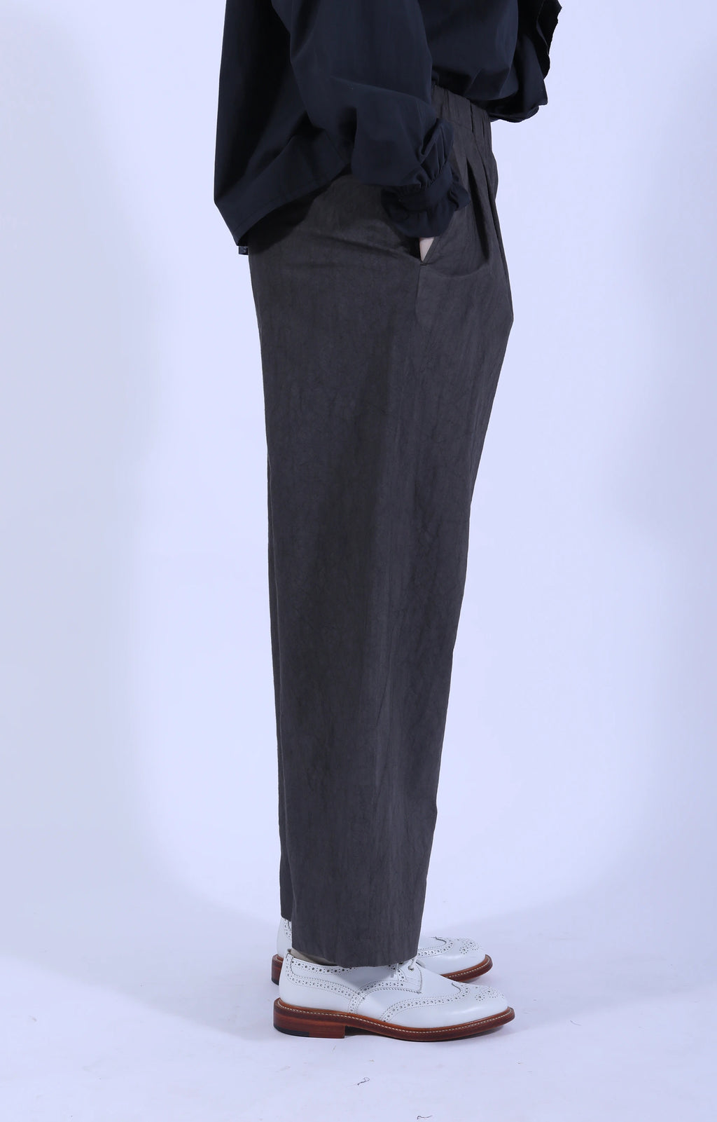 Two-Tuck Pants Charcoal