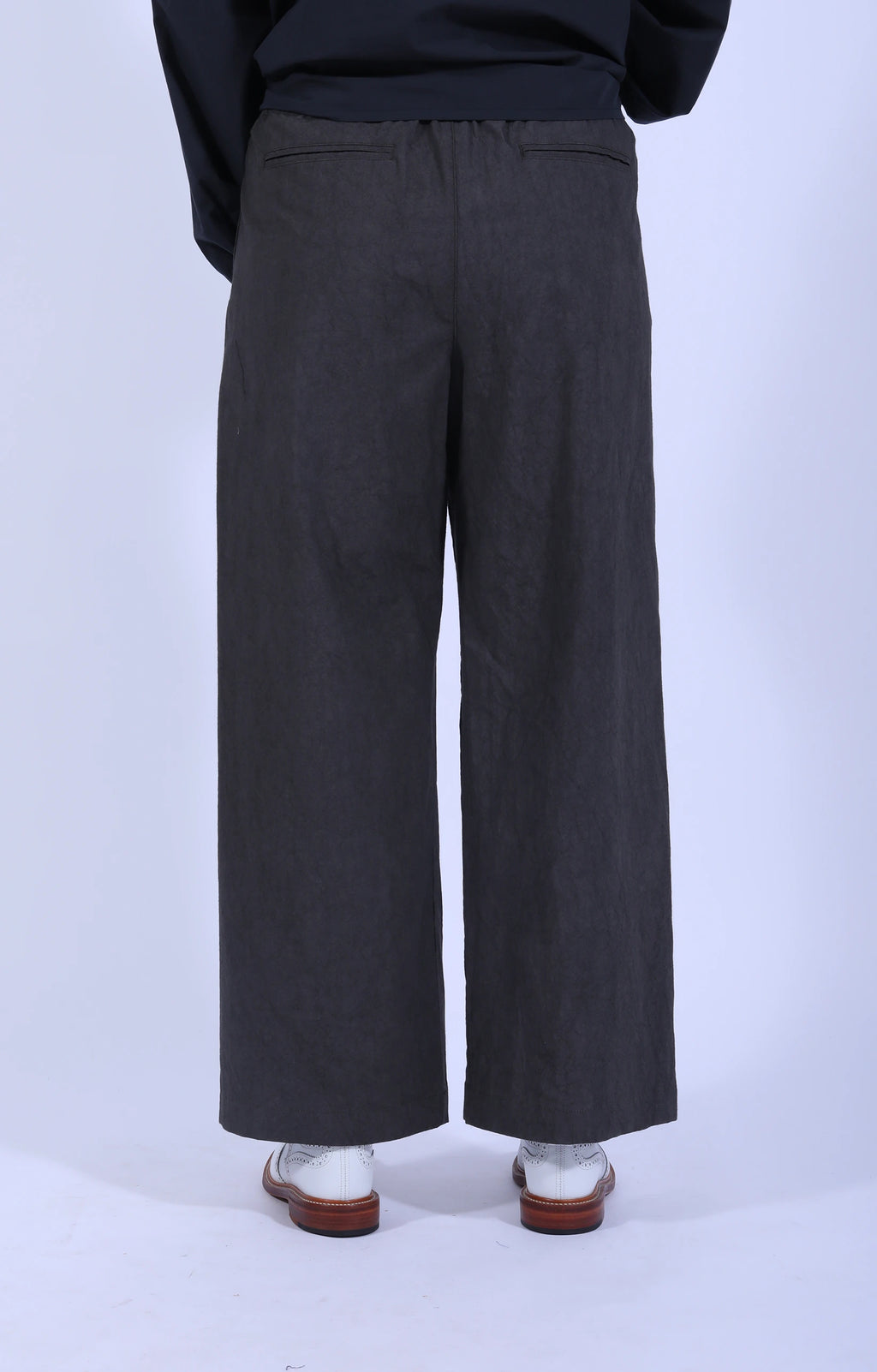 Two-Tuck Pants Charcoal