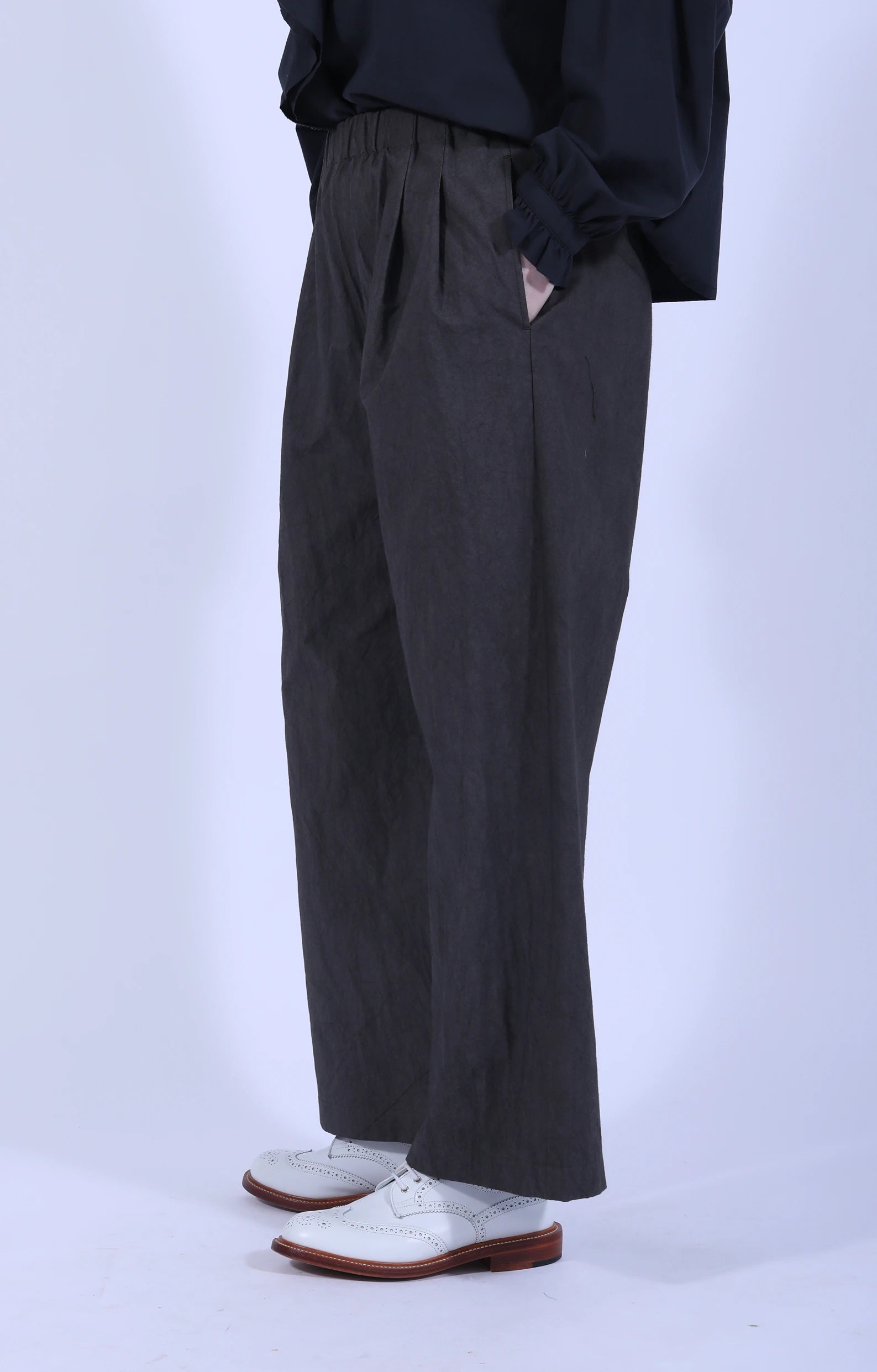 Two-Tuck Pants Charcoal