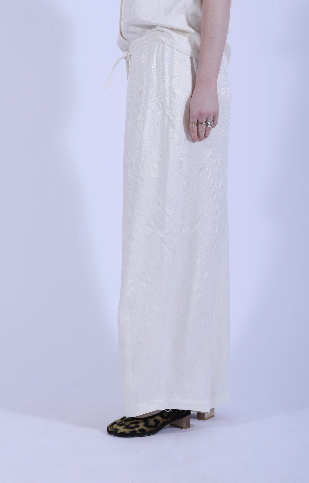 H.D. Pant Paisley Jacq. Off White