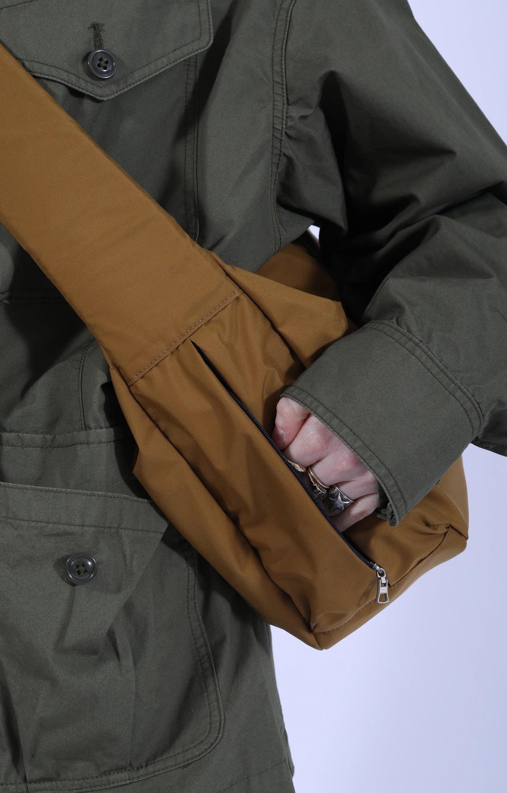 Ark Shoulder Bag Camel