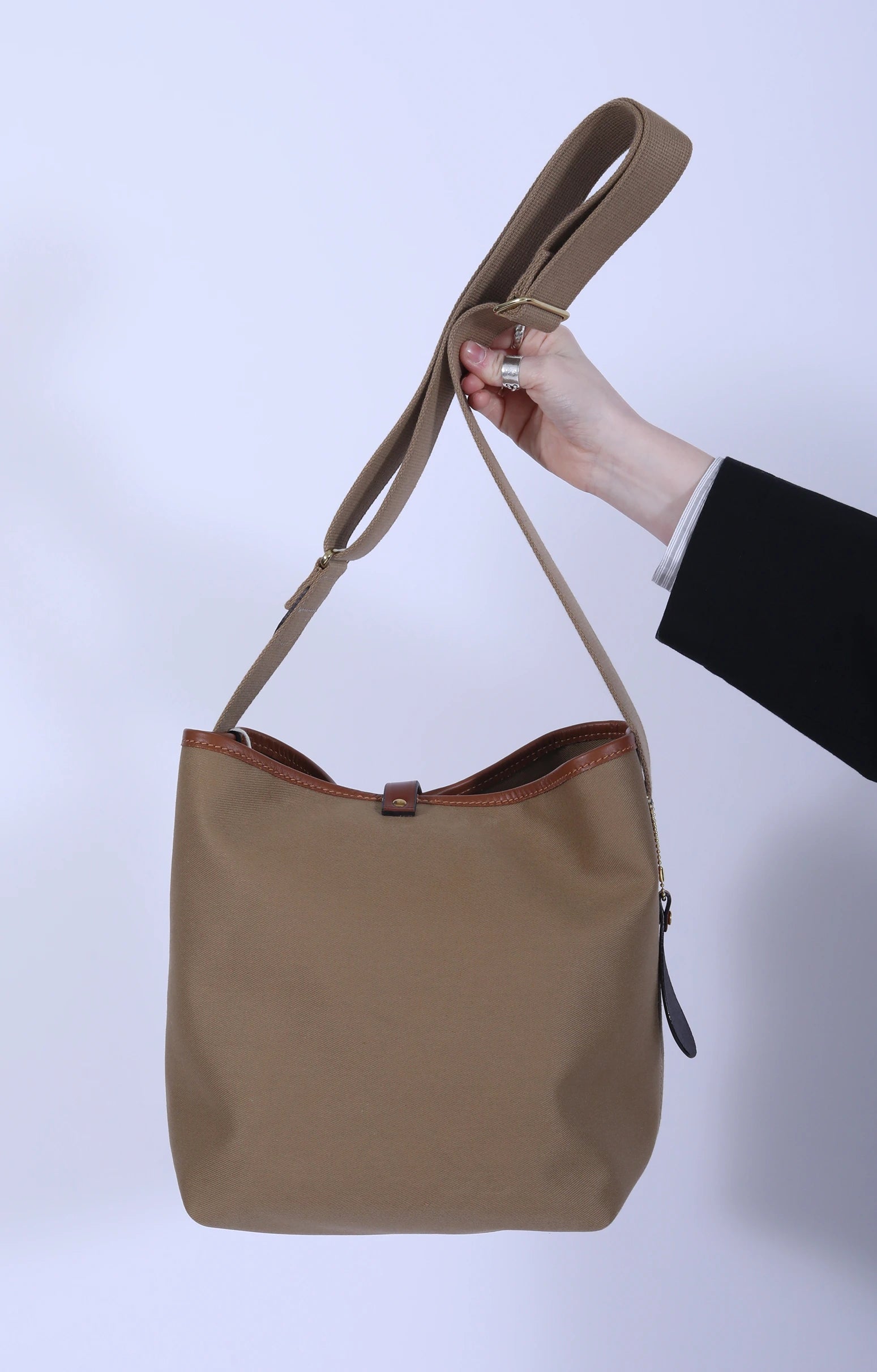 Ashdown Medium Shoulder Bag Khaki/Tan