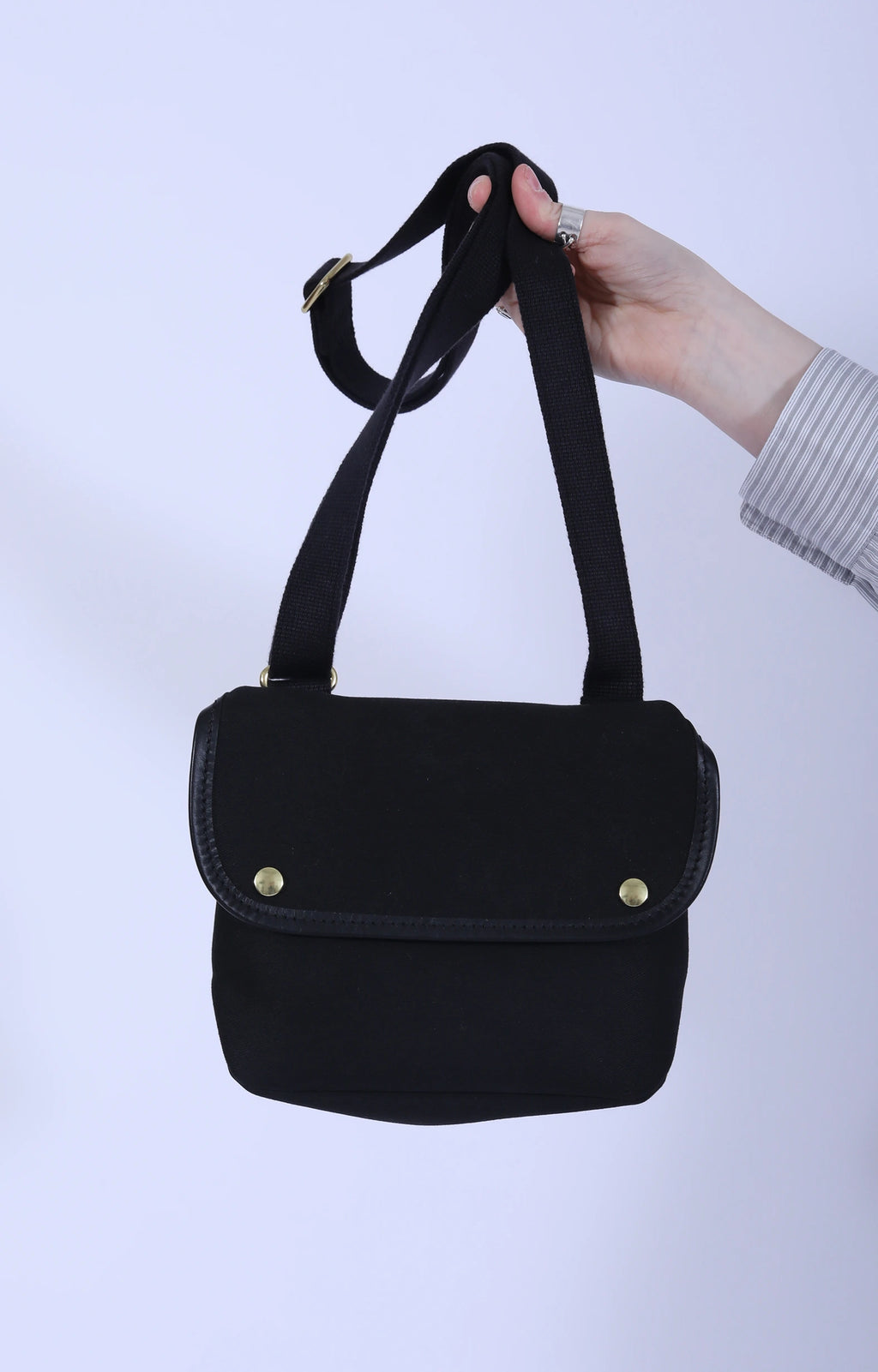 Avon Mini Black/Black