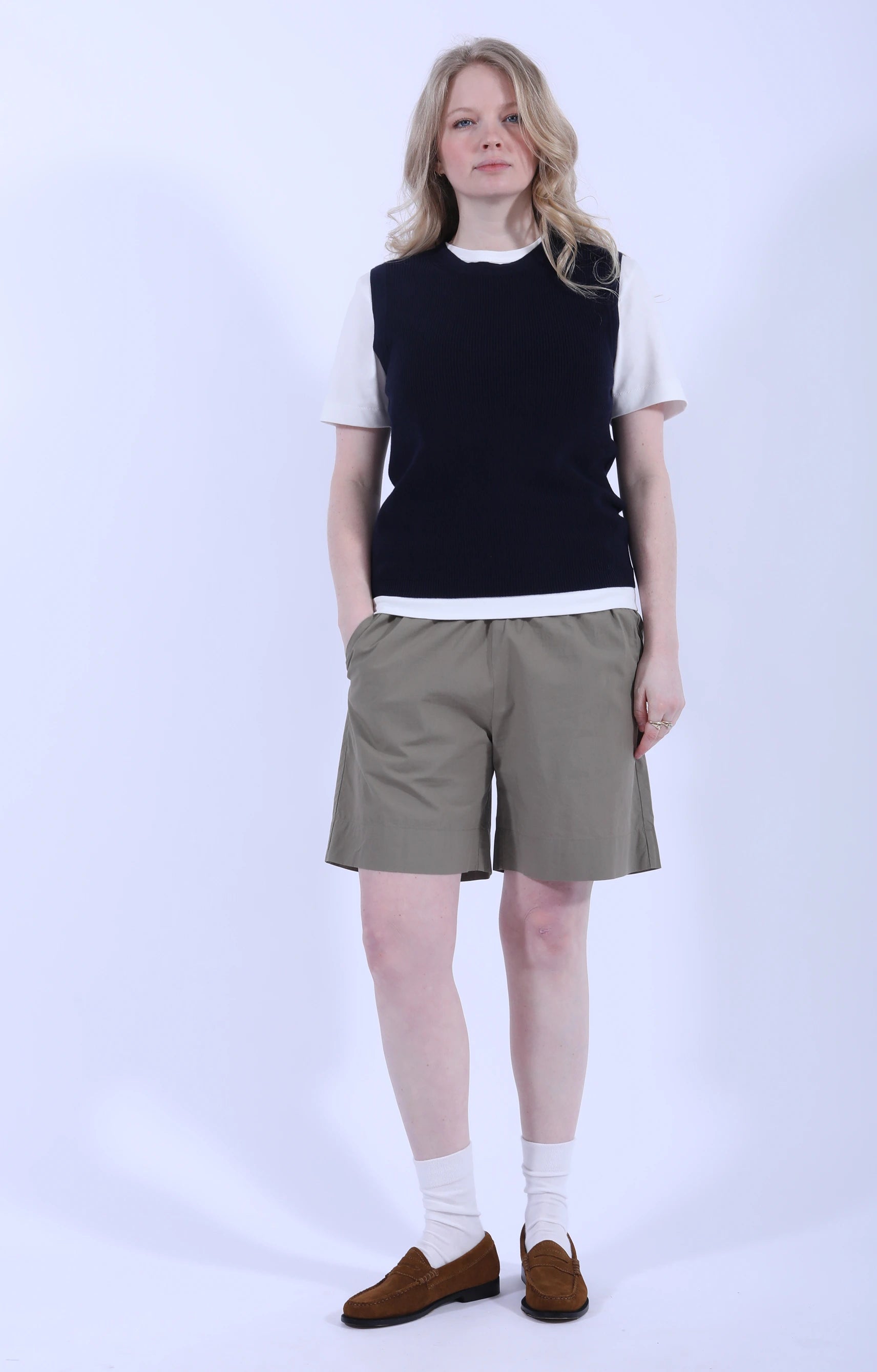 Esha Vest Navy