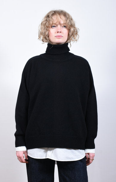 Meri Saddle Jumper Nero