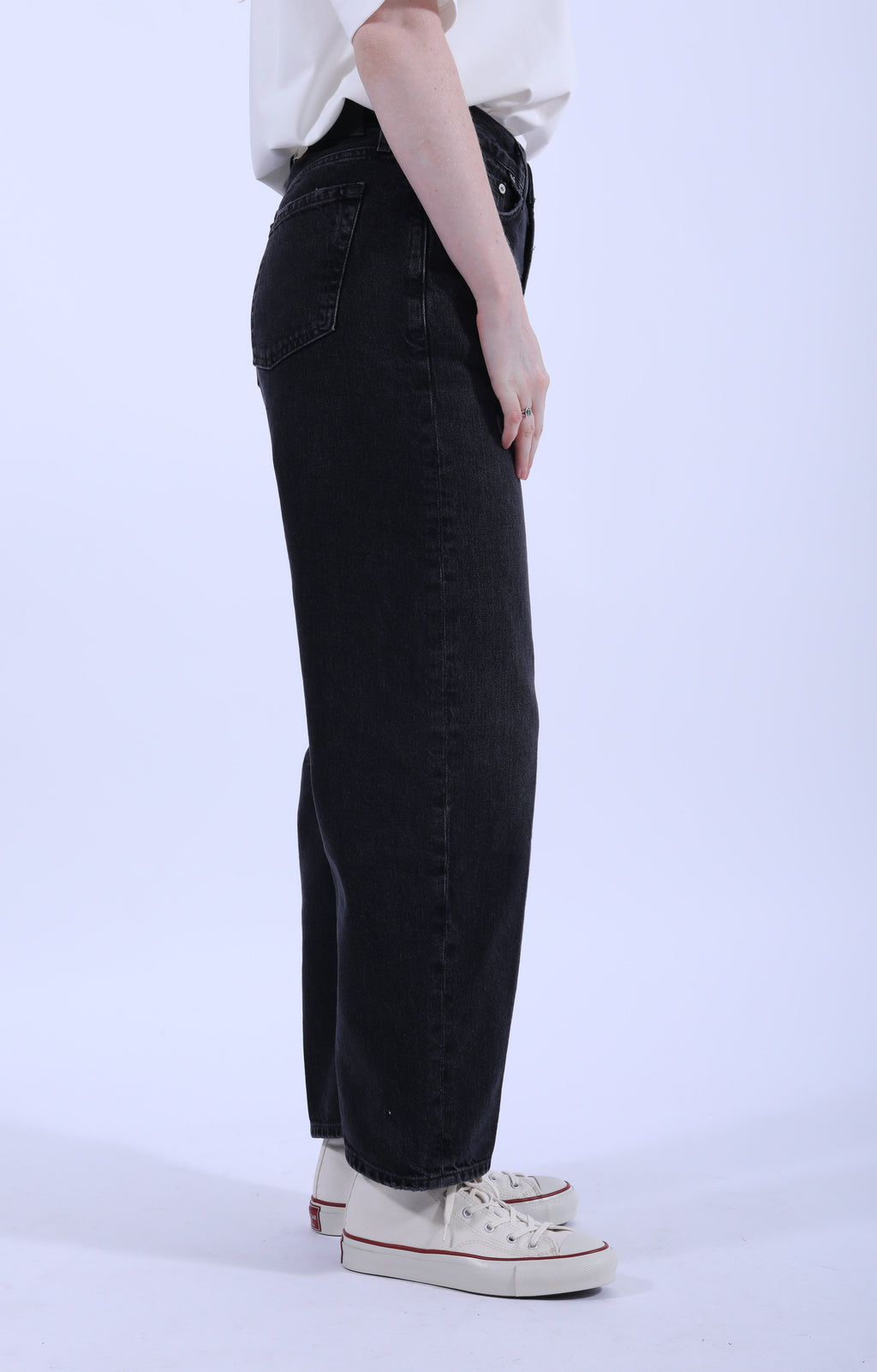 Miro Relaxed Jean Raine