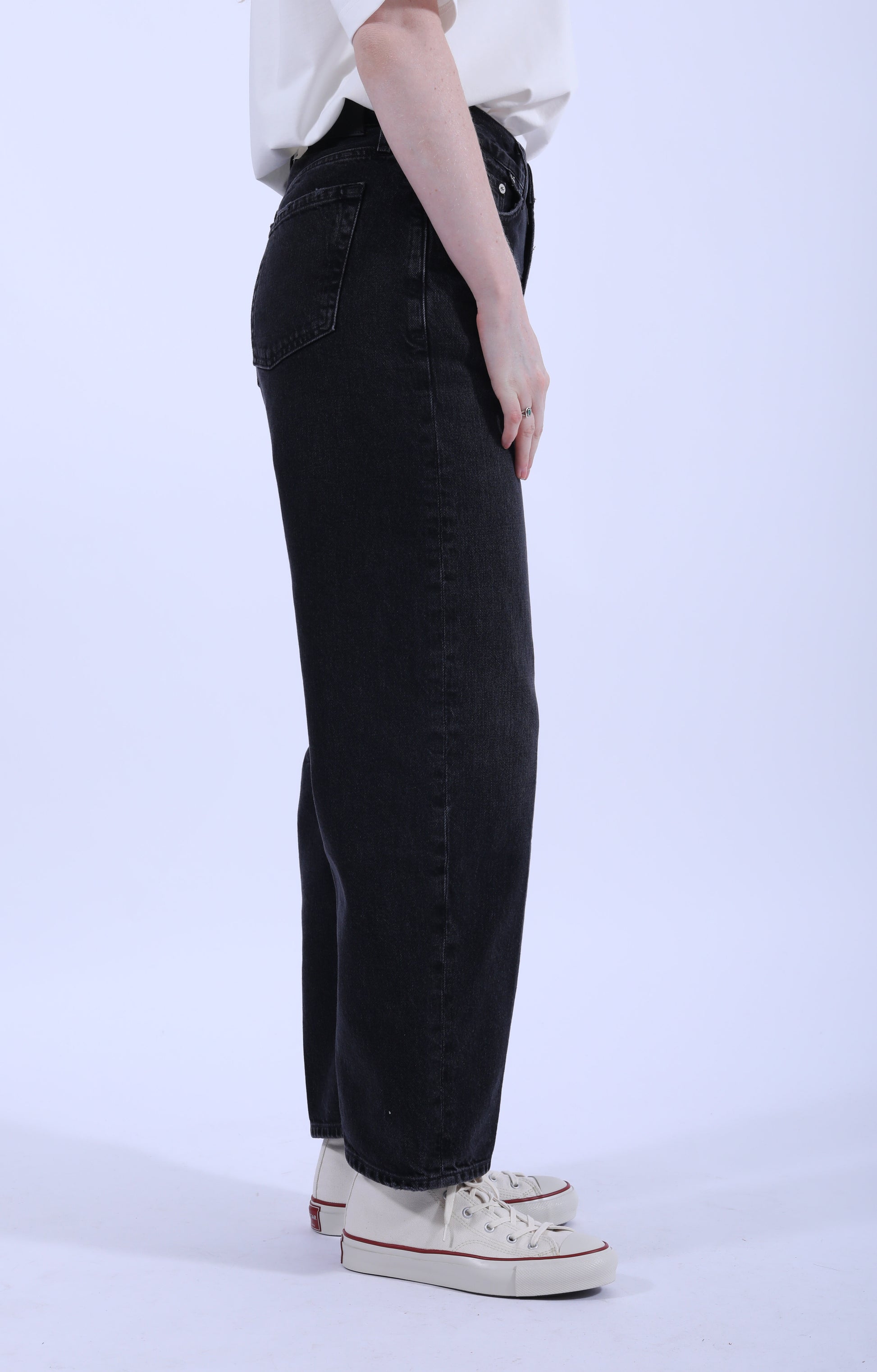 Miro Relaxed Jean Raine