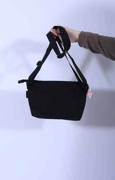 Montsouris Canvas Bag Black