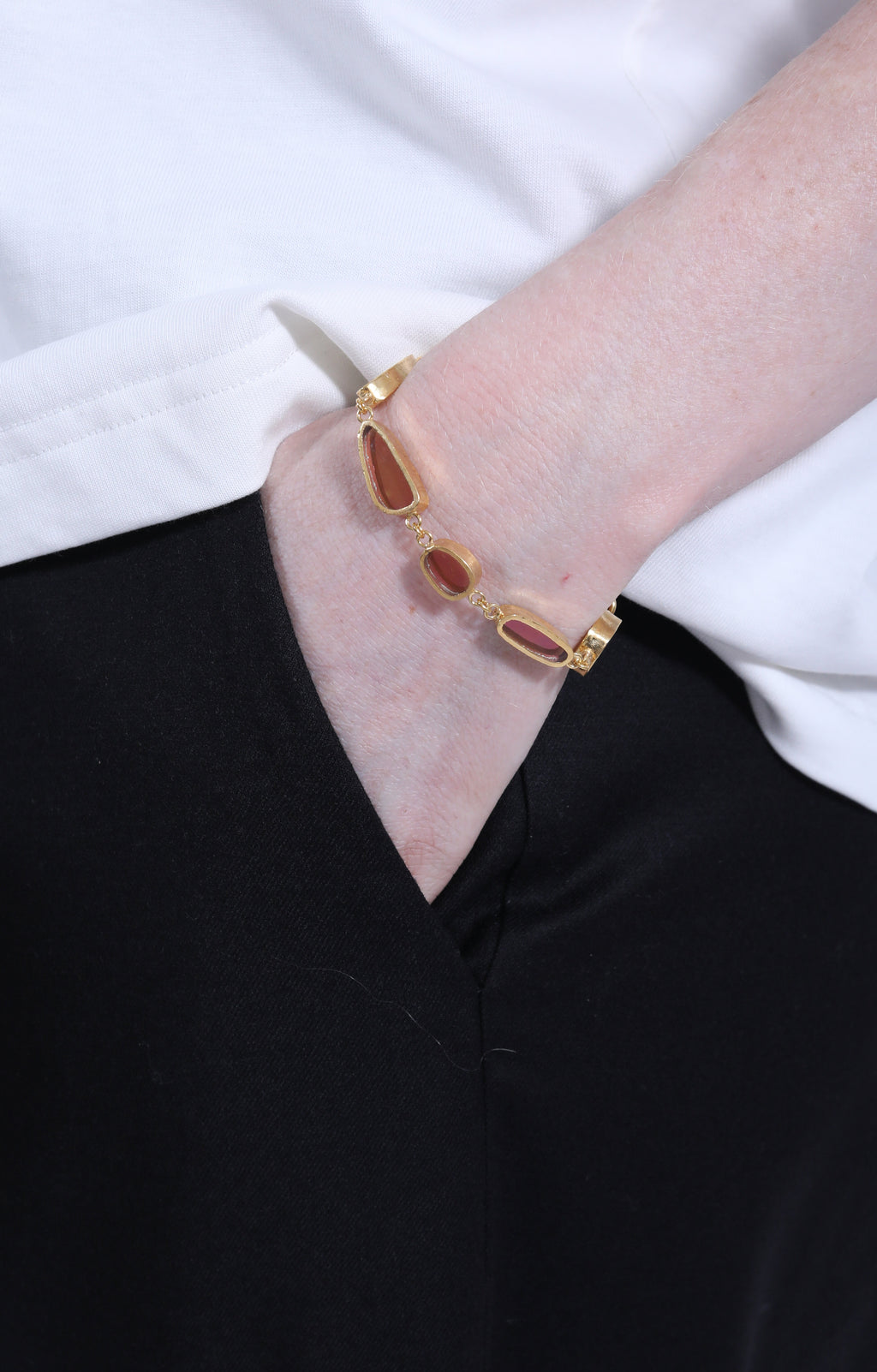 Single Line Bracelet Pink Glass
