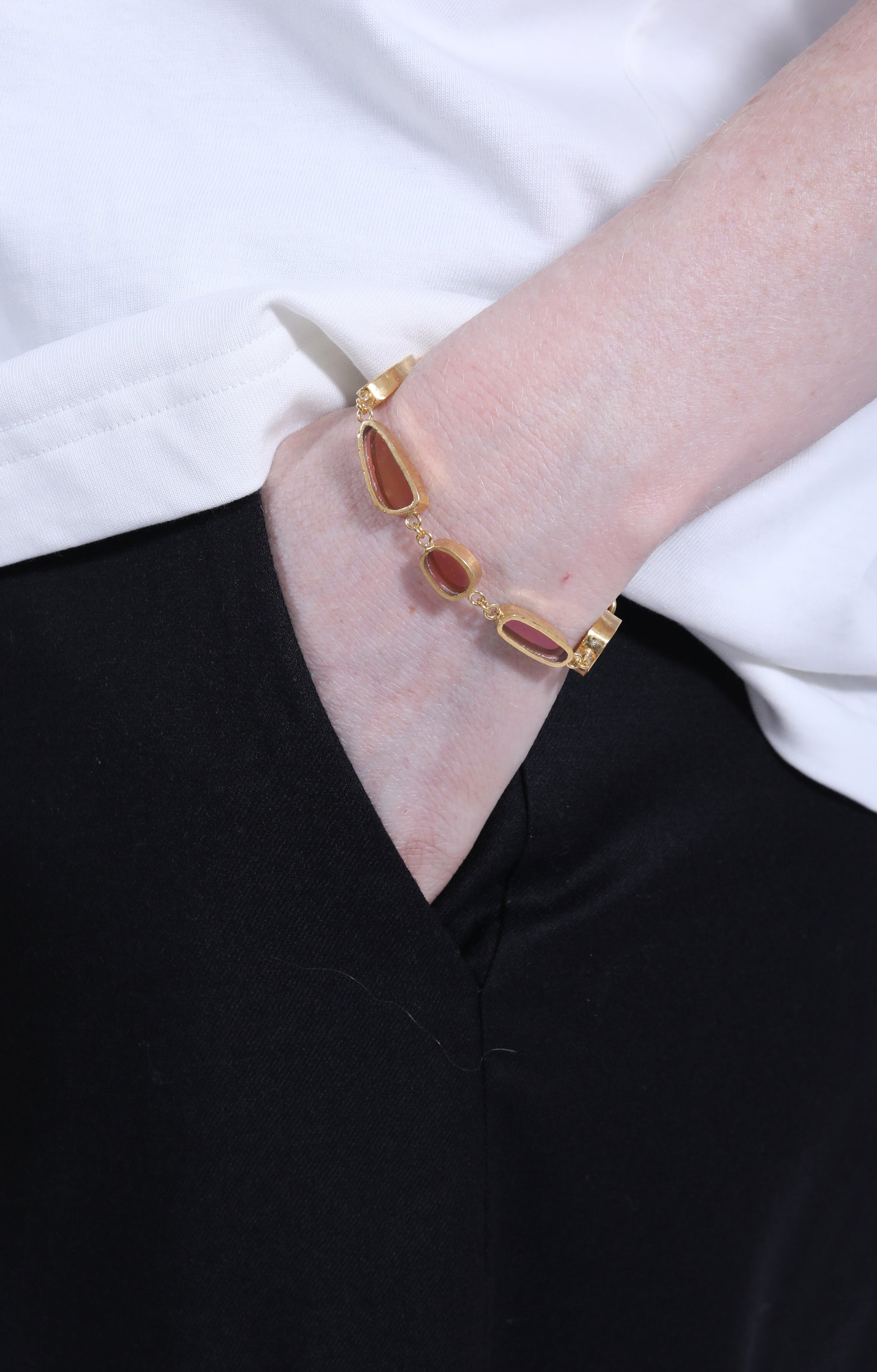 Single Line Bracelet Pink Glass