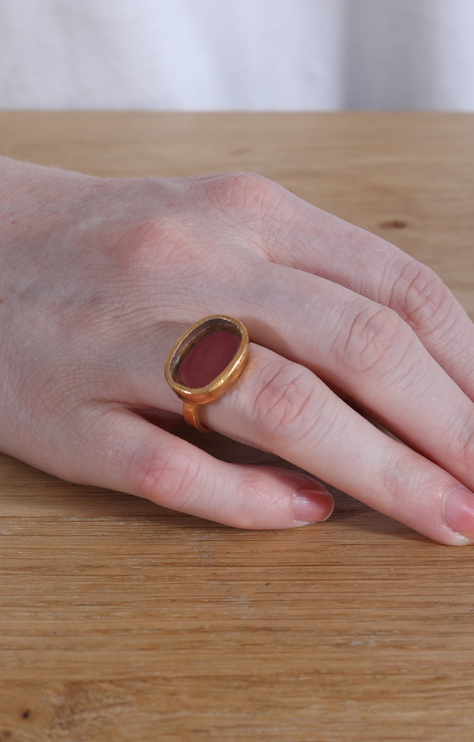 Single Ring Pink Glass