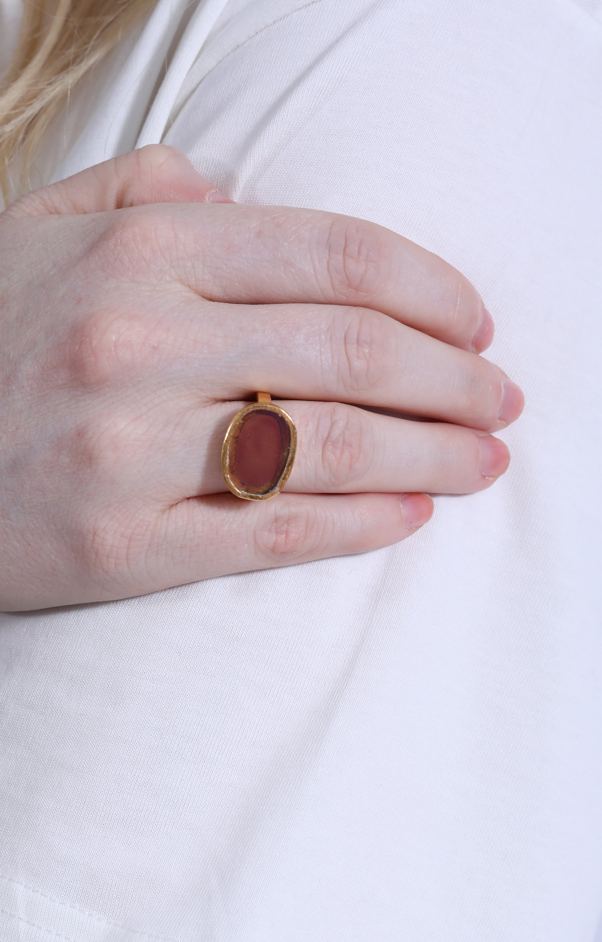 Single Ring Pink Glass