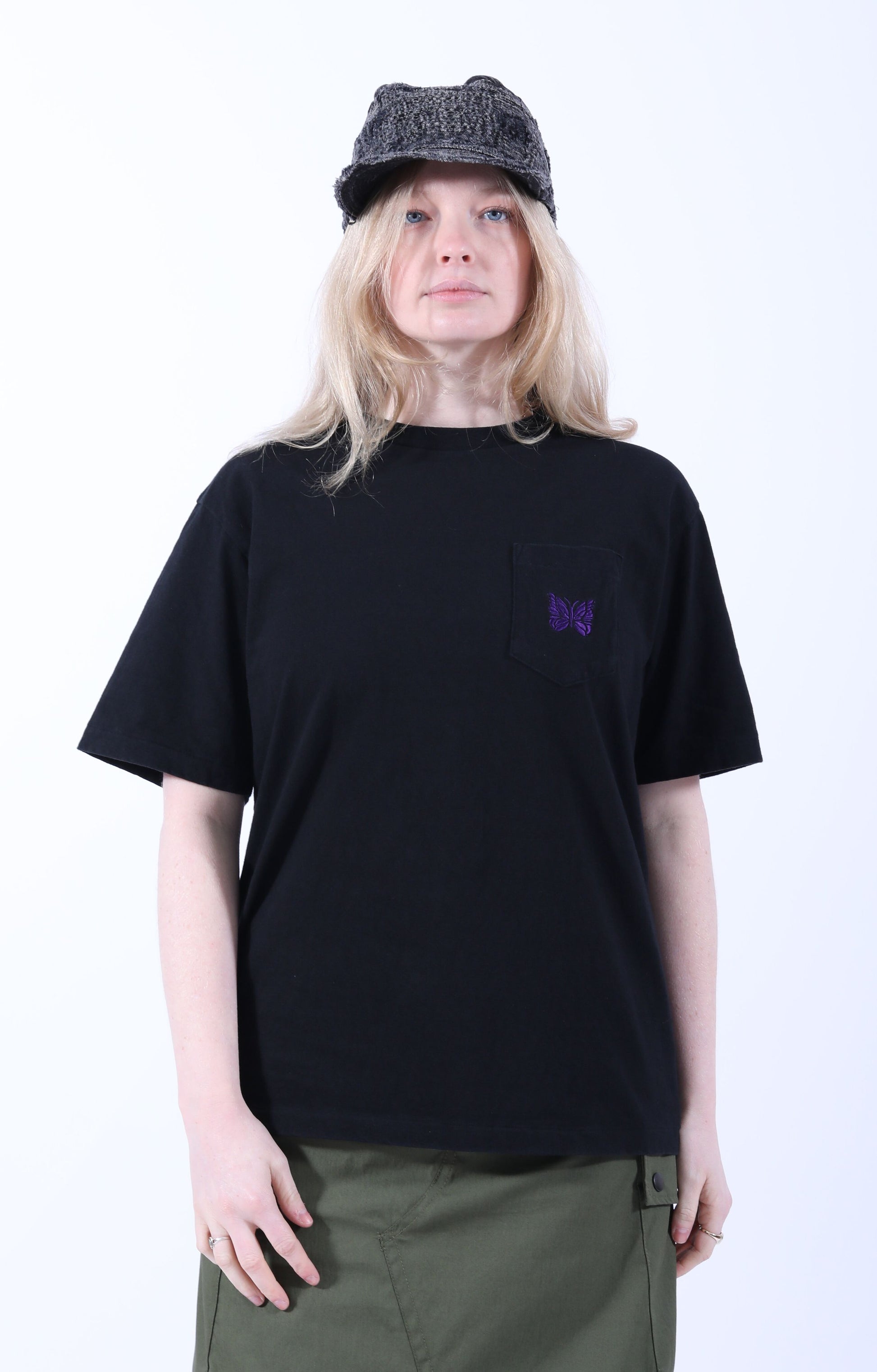S/S Papillon Embroidered Pocket Tee Black
