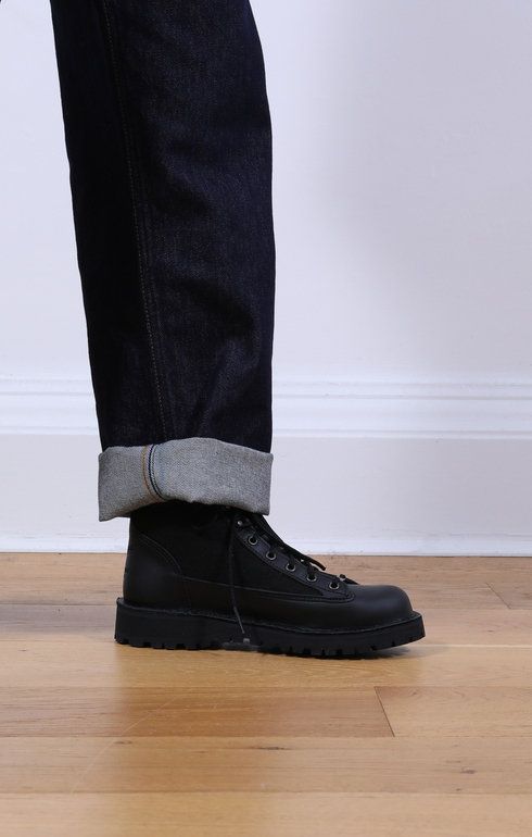 Danner Light Black – Epitome of Edinburgh