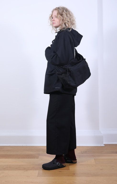 Hybrid Wool Wide Pants Black