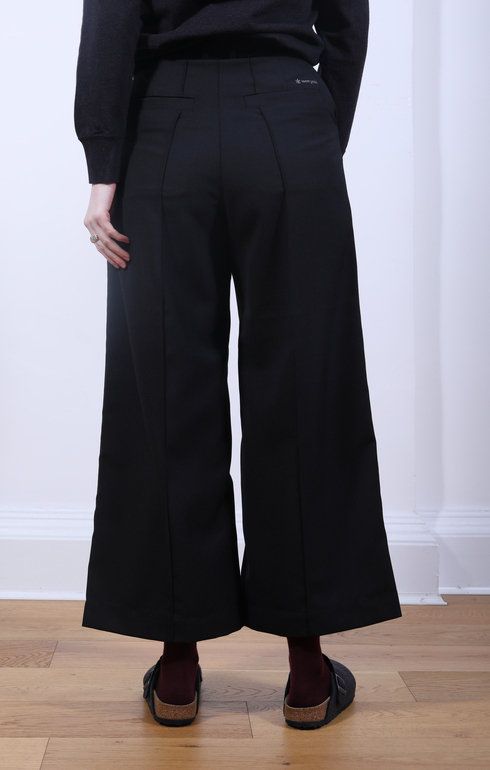Hybrid Wool Wide Pants Black