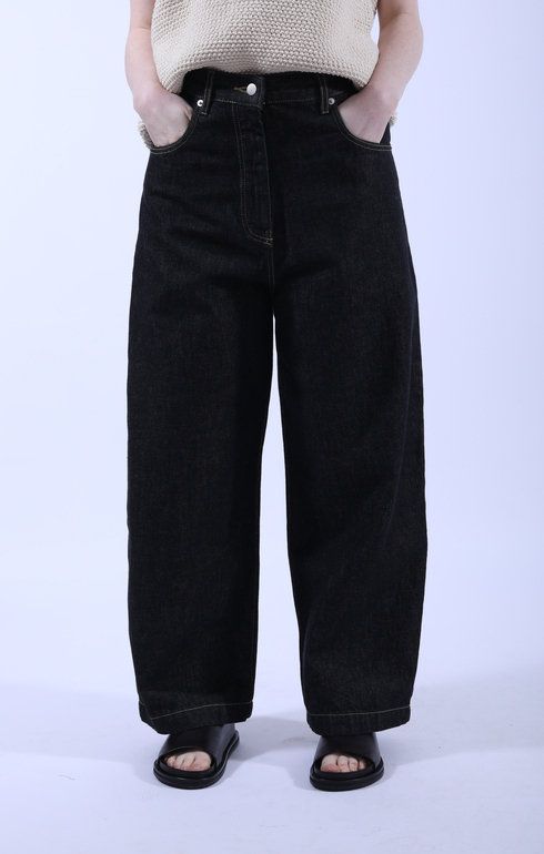 Neive Curved Leg Pant Denim Black
