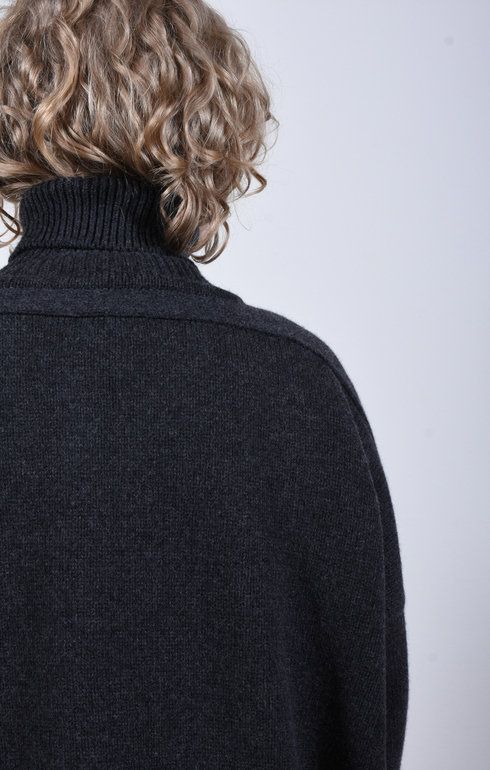 Meri Saddle Jumper Charcoal