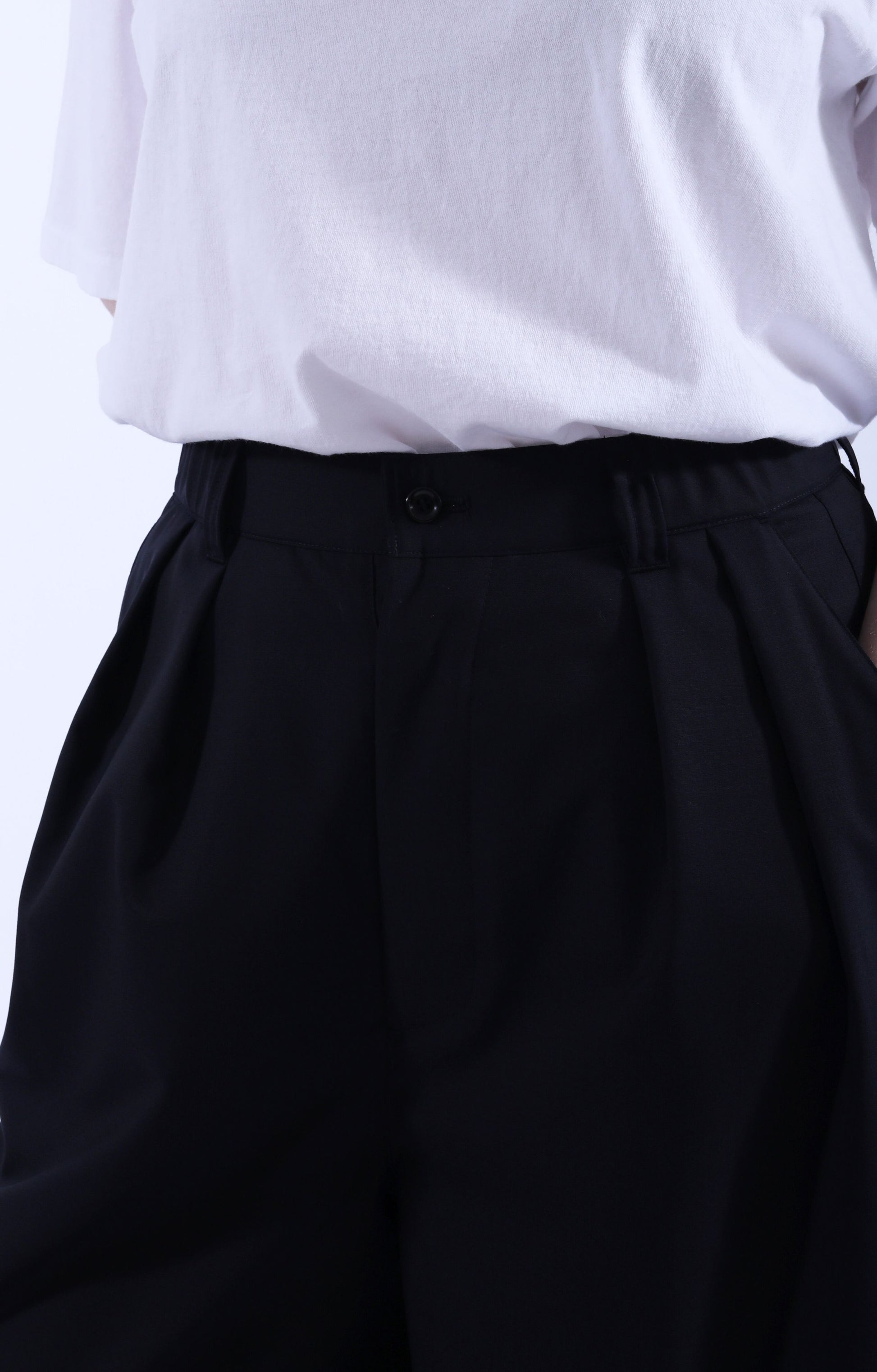 Pleat Baggy Pants D. Navy