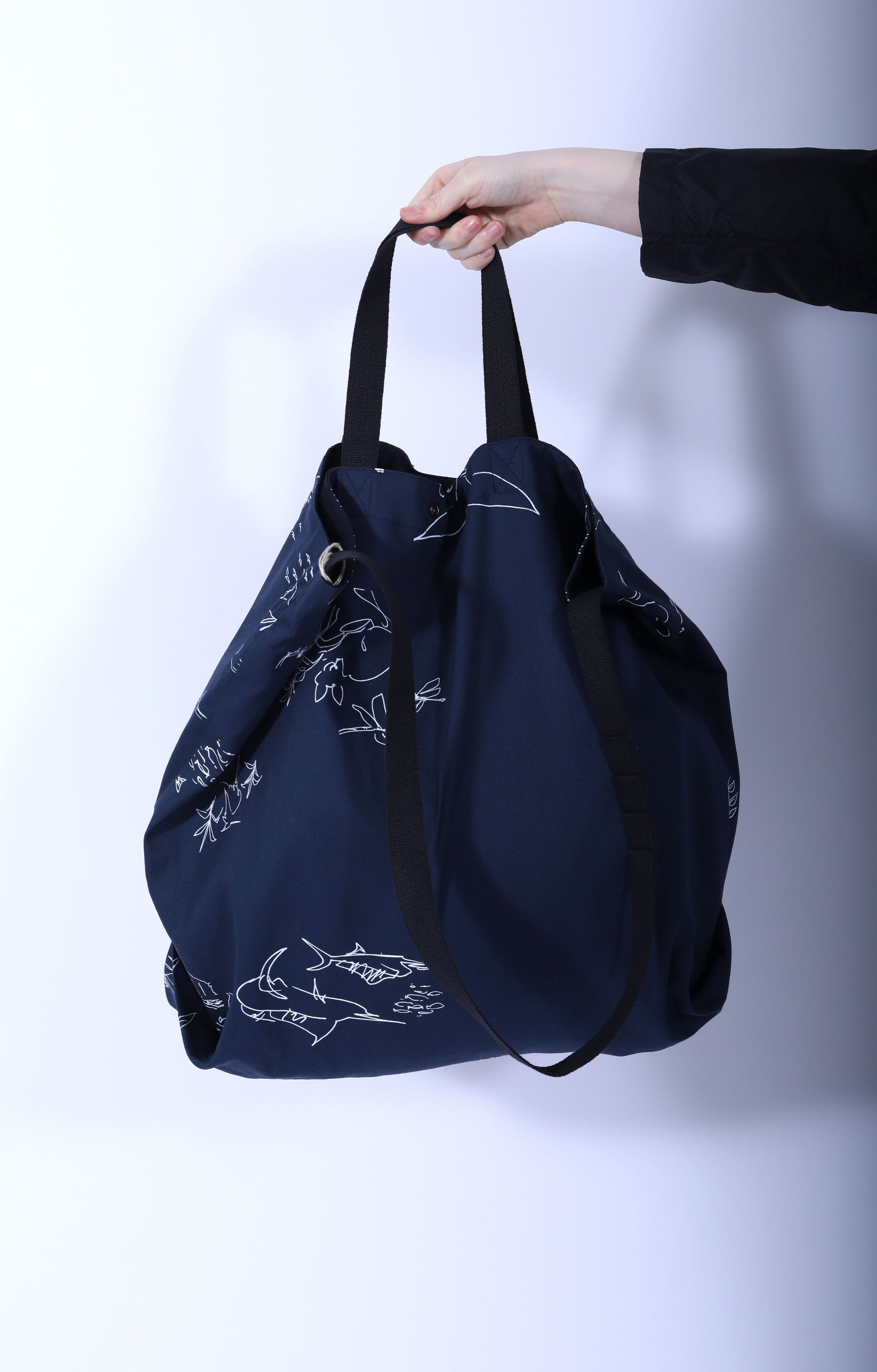 Carry All Tote Reversible Navy Animal