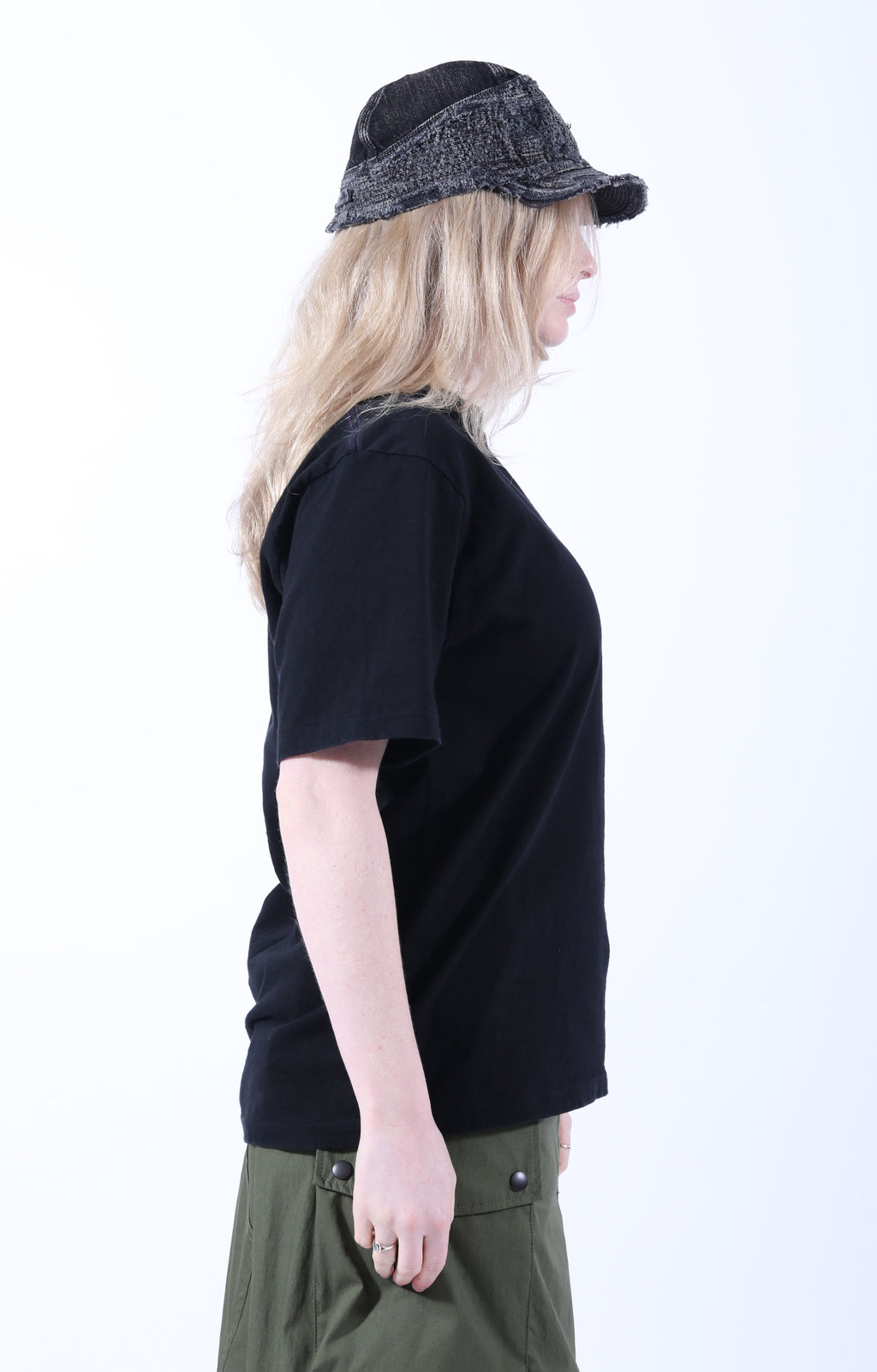 S/S Papillon Embroidered Pocket Tee Black