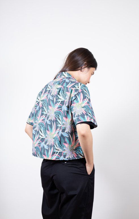 Cropped Vacation Shirt Night Jungle