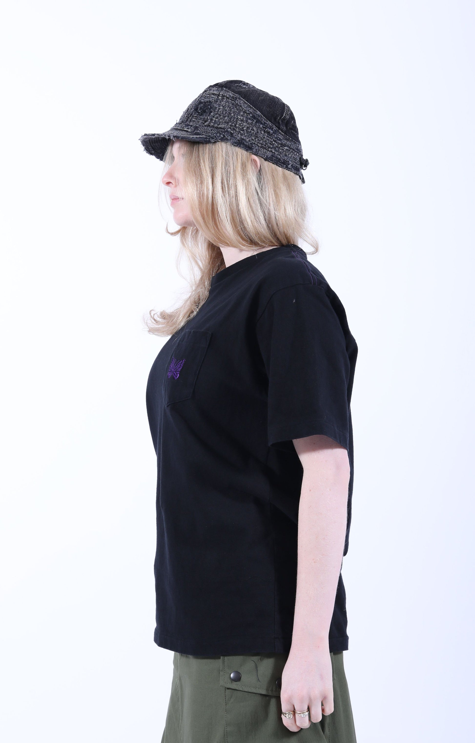 S/S Papillon Embroidered Pocket Tee Black