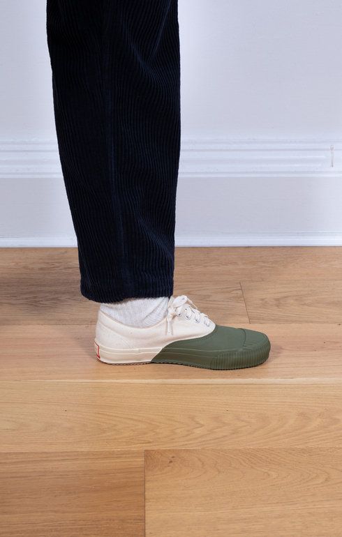 Shellcap Deck Hand Painted Olive/White Sole