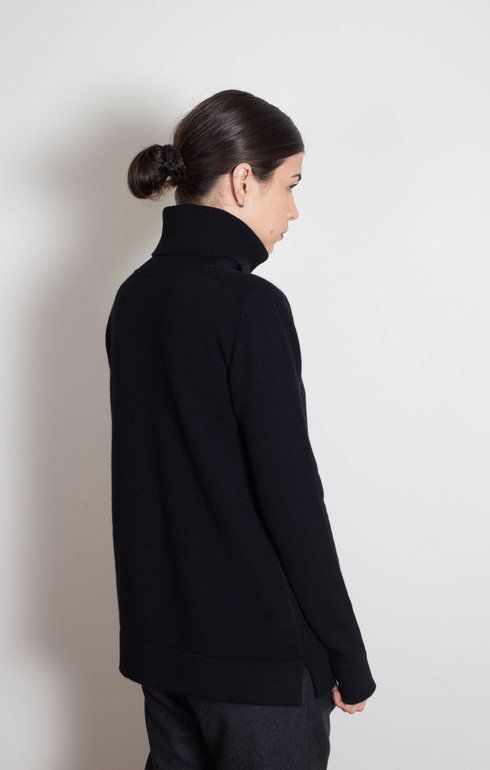 Plain Roll Neck Black