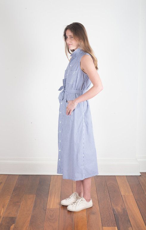 Classic Dress Navy/White