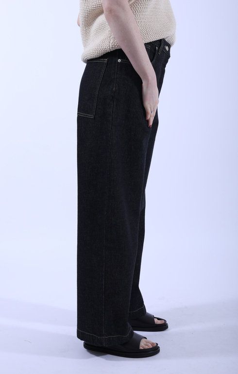 Neive Curved Leg Pant Denim Black