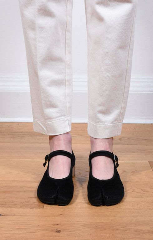 FU Tabi Mary Jane Pony Ness shoes Black