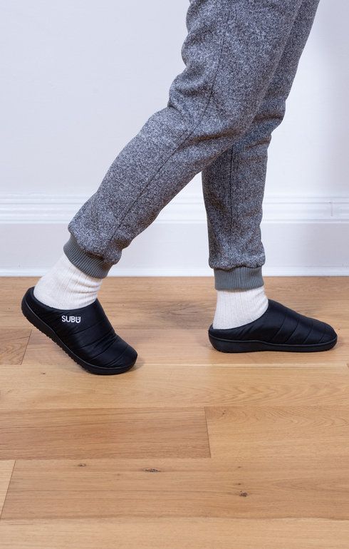 FLine Slippers Black