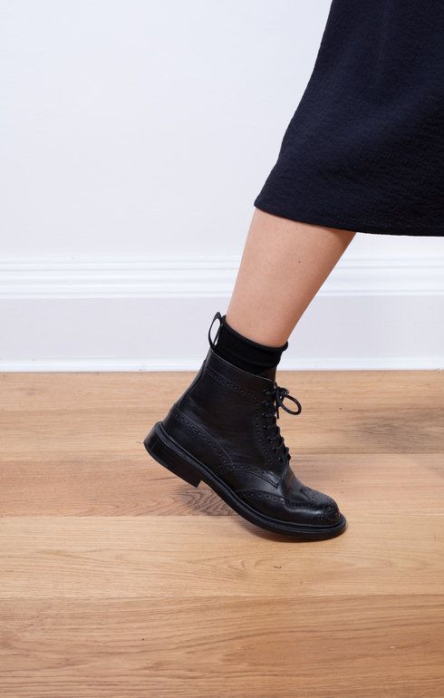 Stephy Brogue Boot Black