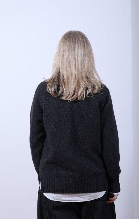 Meri Raglan Crew Charcoal