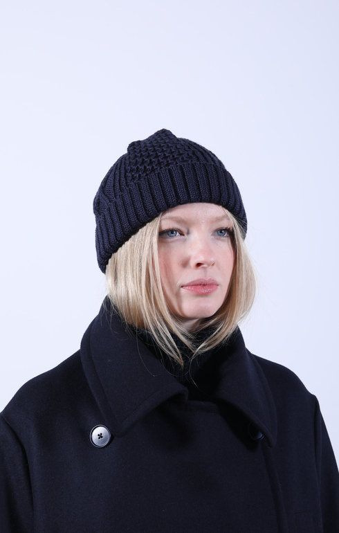 AC/W Aran Cable Beanie Navy