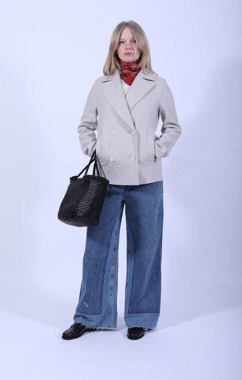 Peacoat Light Pressed Wool Cream