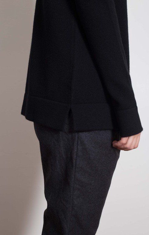 Plain Roll Neck Black