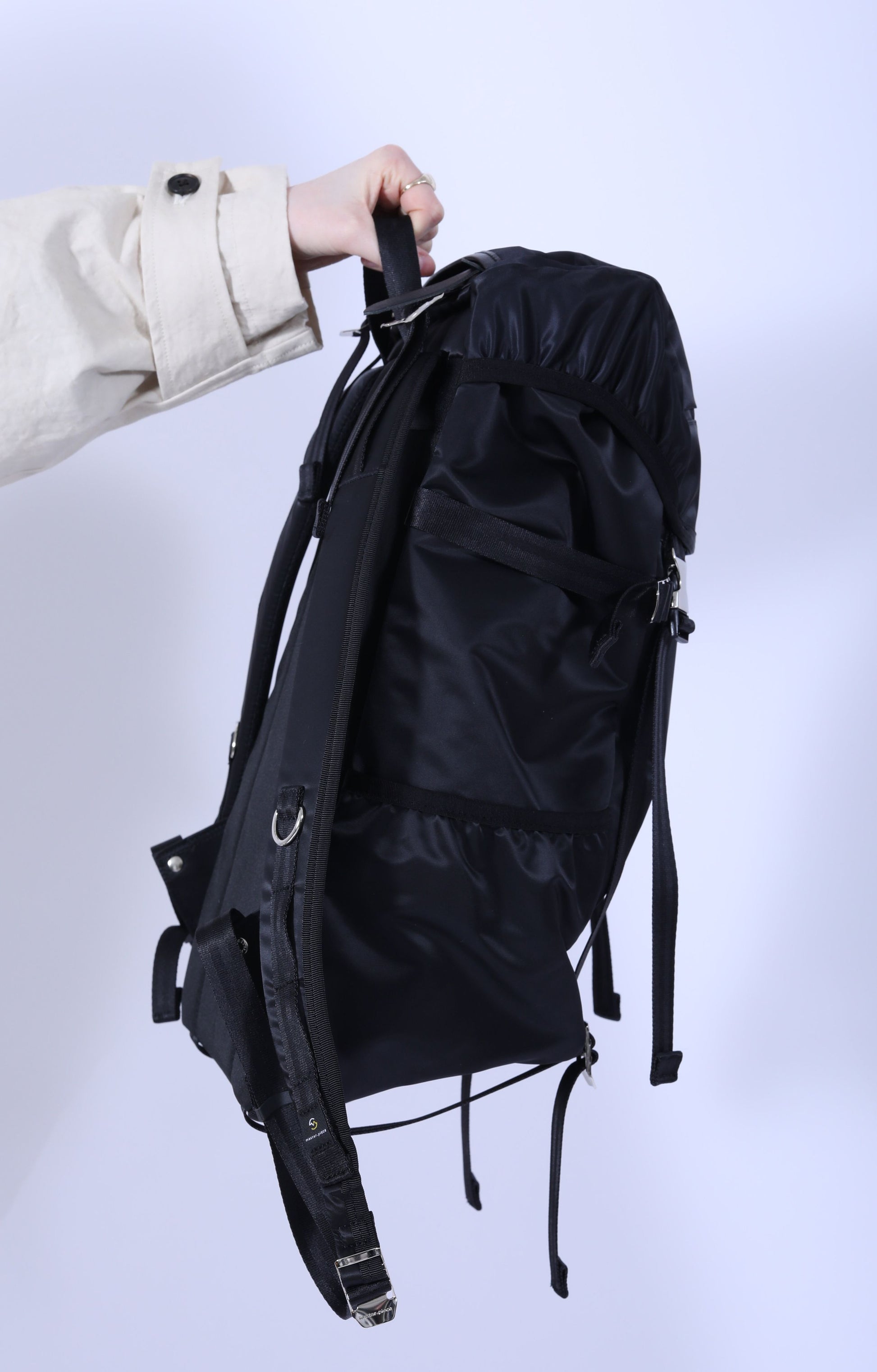 Lightning Flap Backpack Black