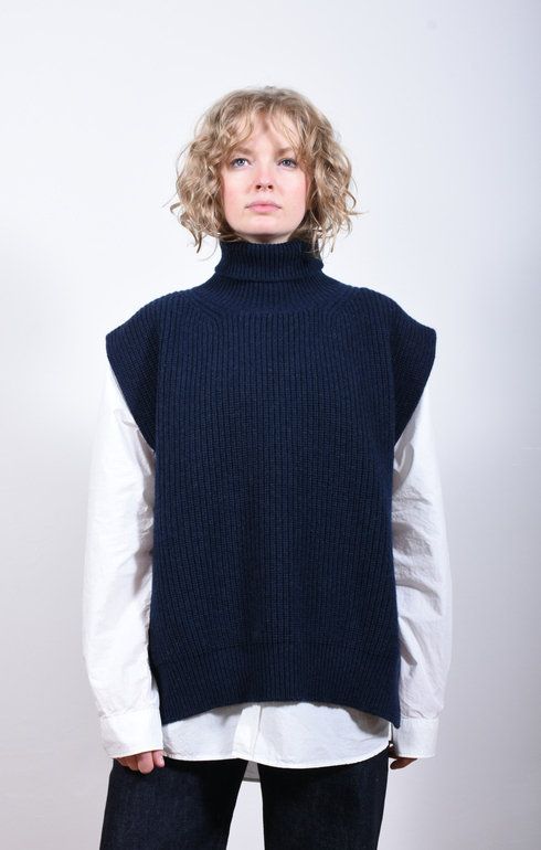 Meri Roll Neck Tabard Notte