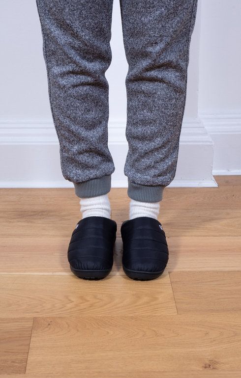 FLine Slippers Black
