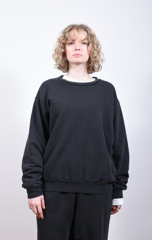 8oz Pigment Crew Sweatshirt Black