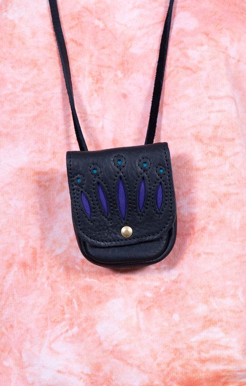Slash Pouch Black x Purple