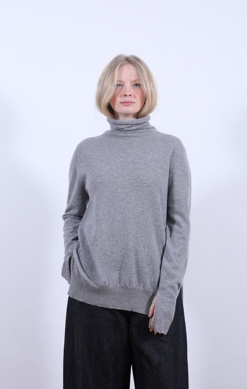 Side Split Roll Neck Brume