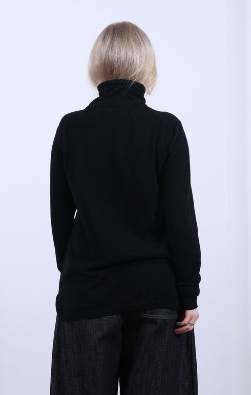 Winter Roll Neck Black