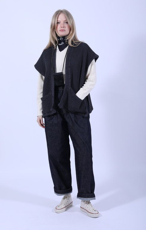 Unagi Vest Asphalt