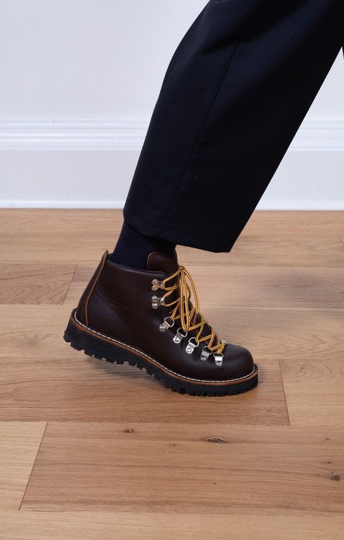 Mountain Light Brown