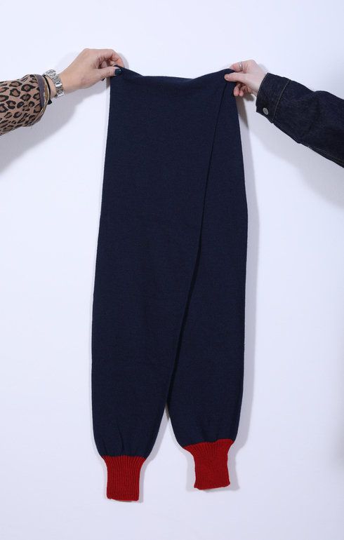 Sweater Sleeve Scarf Navy/Red