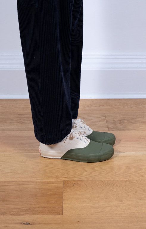 Shellcap Deck Hand Painted Olive/White Sole